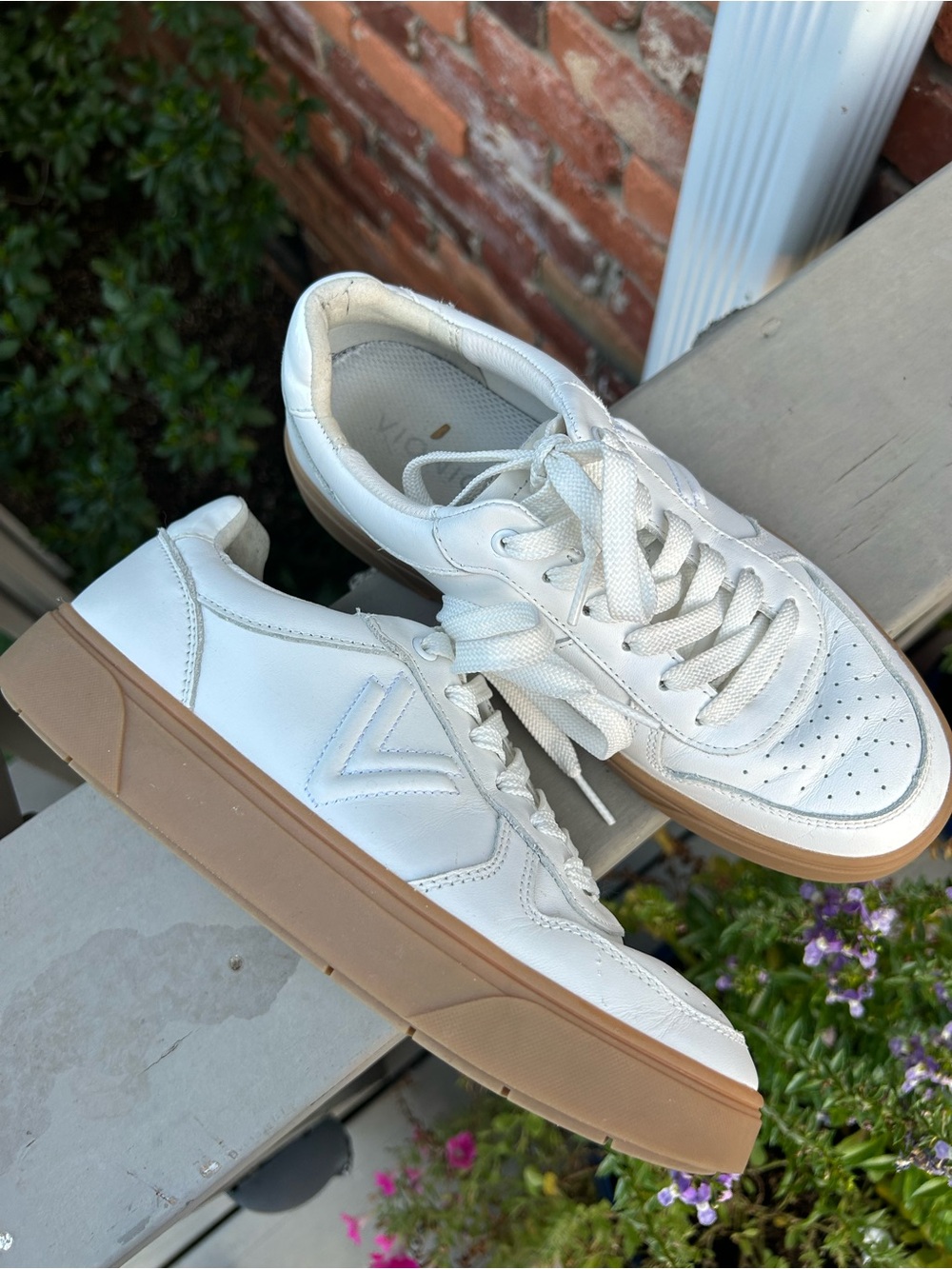 Vionic Kimmie Court White Leather Sneakers 7.5 Arch Support